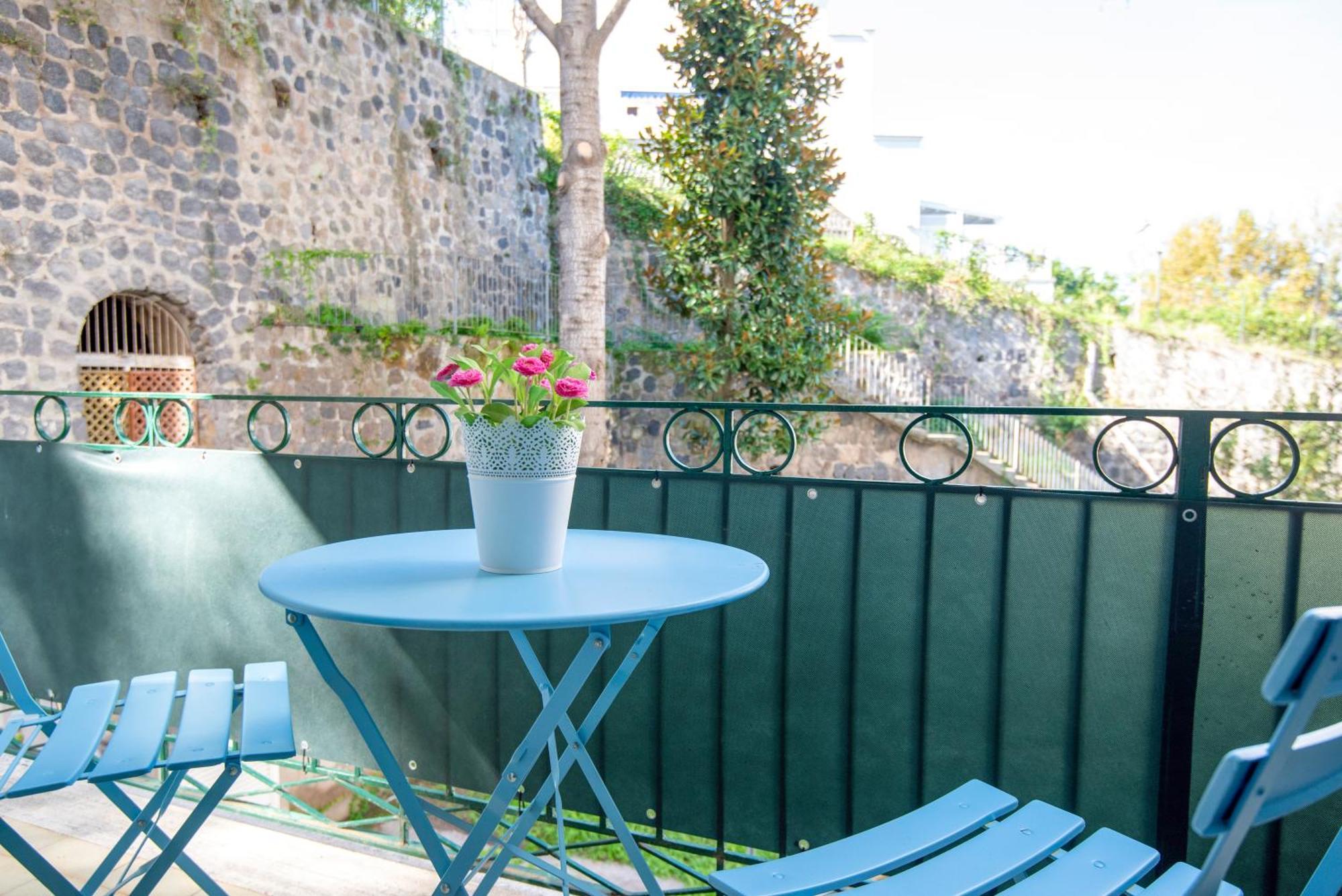 La Baia Blu - Ischia Apartment Luaran gambar